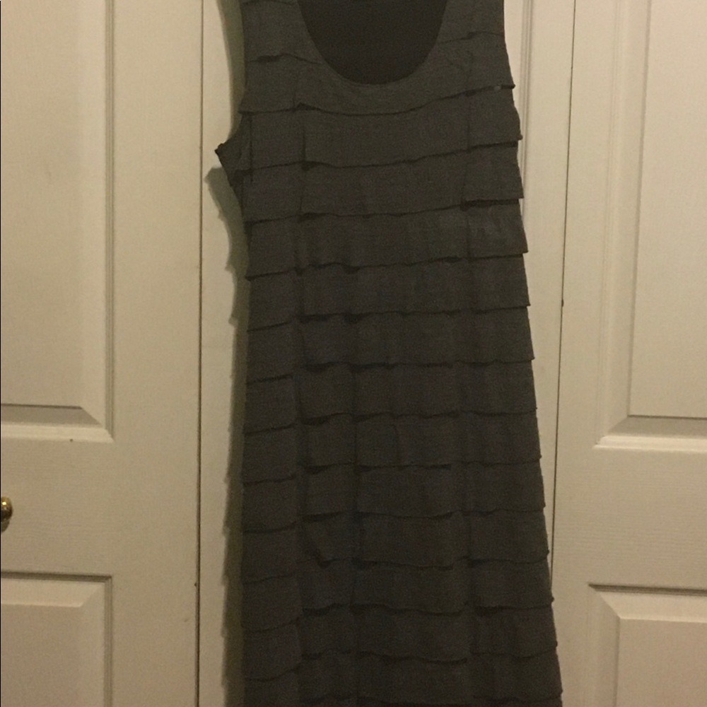 Gray sleeveless dress